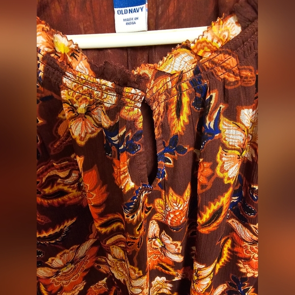 Womens Old Navy size Large fall colors, short sleeve top - Picture 3 of 11